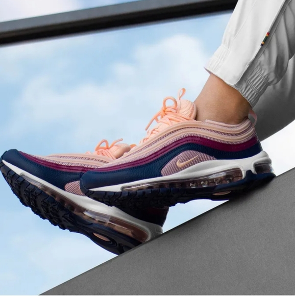 nike air max 97 plum chalk